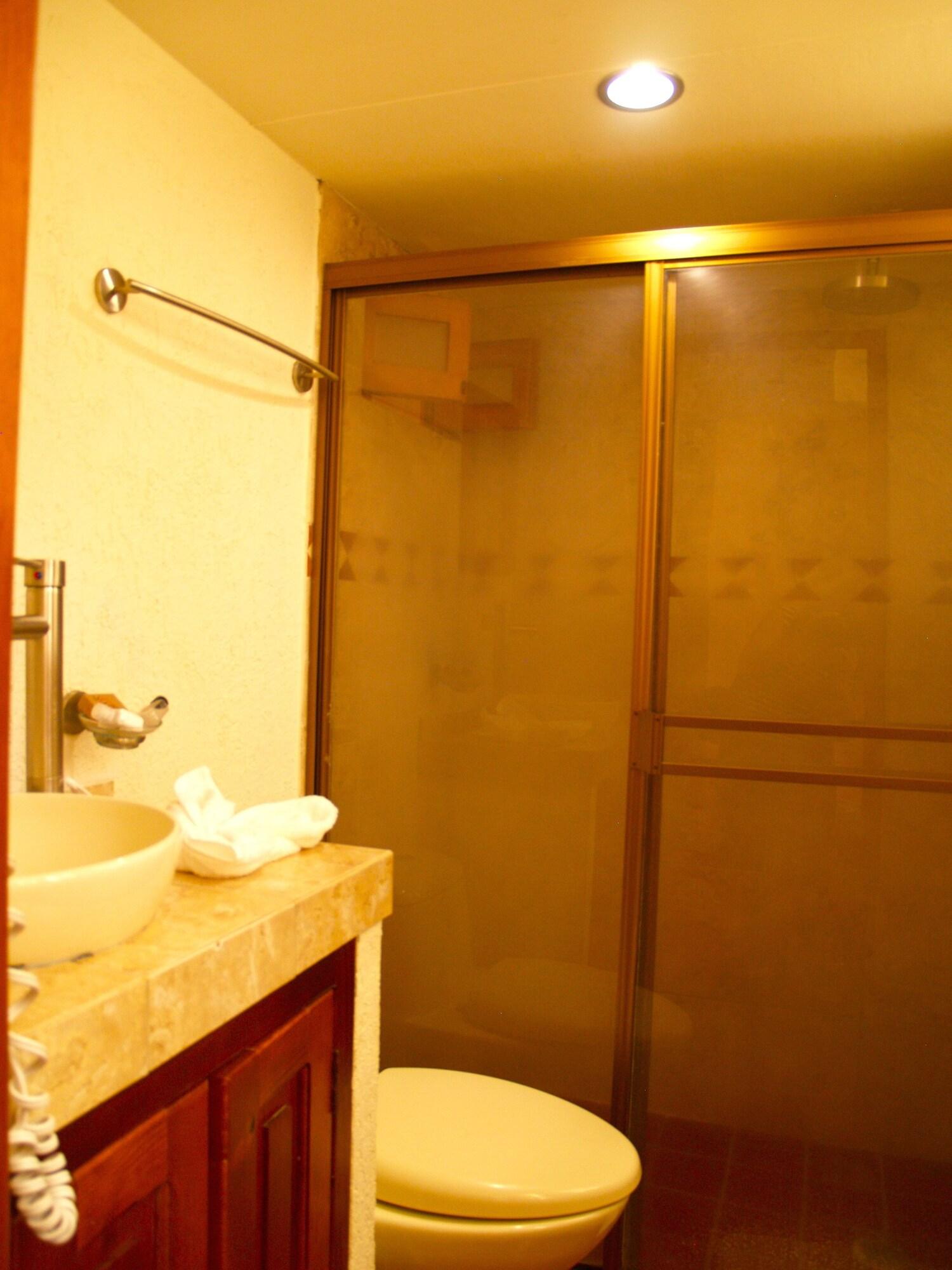 Hotel Refugio Agustino Morelia Dış mekan fotoğraf