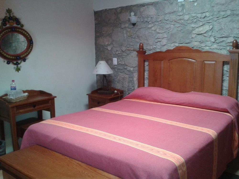 Hotel Refugio Agustino Morelia Dış mekan fotoğraf