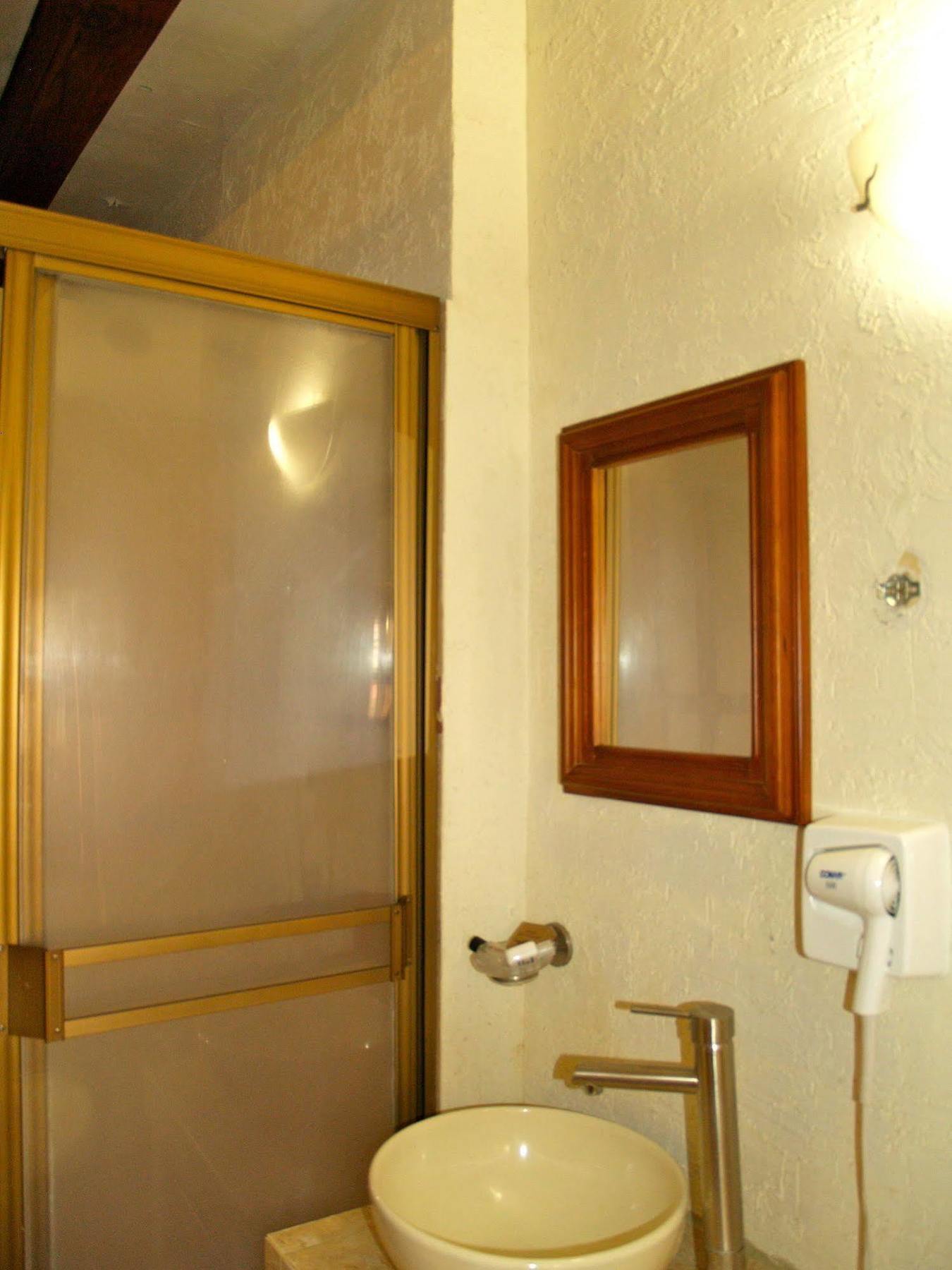 Hotel Refugio Agustino Morelia Dış mekan fotoğraf